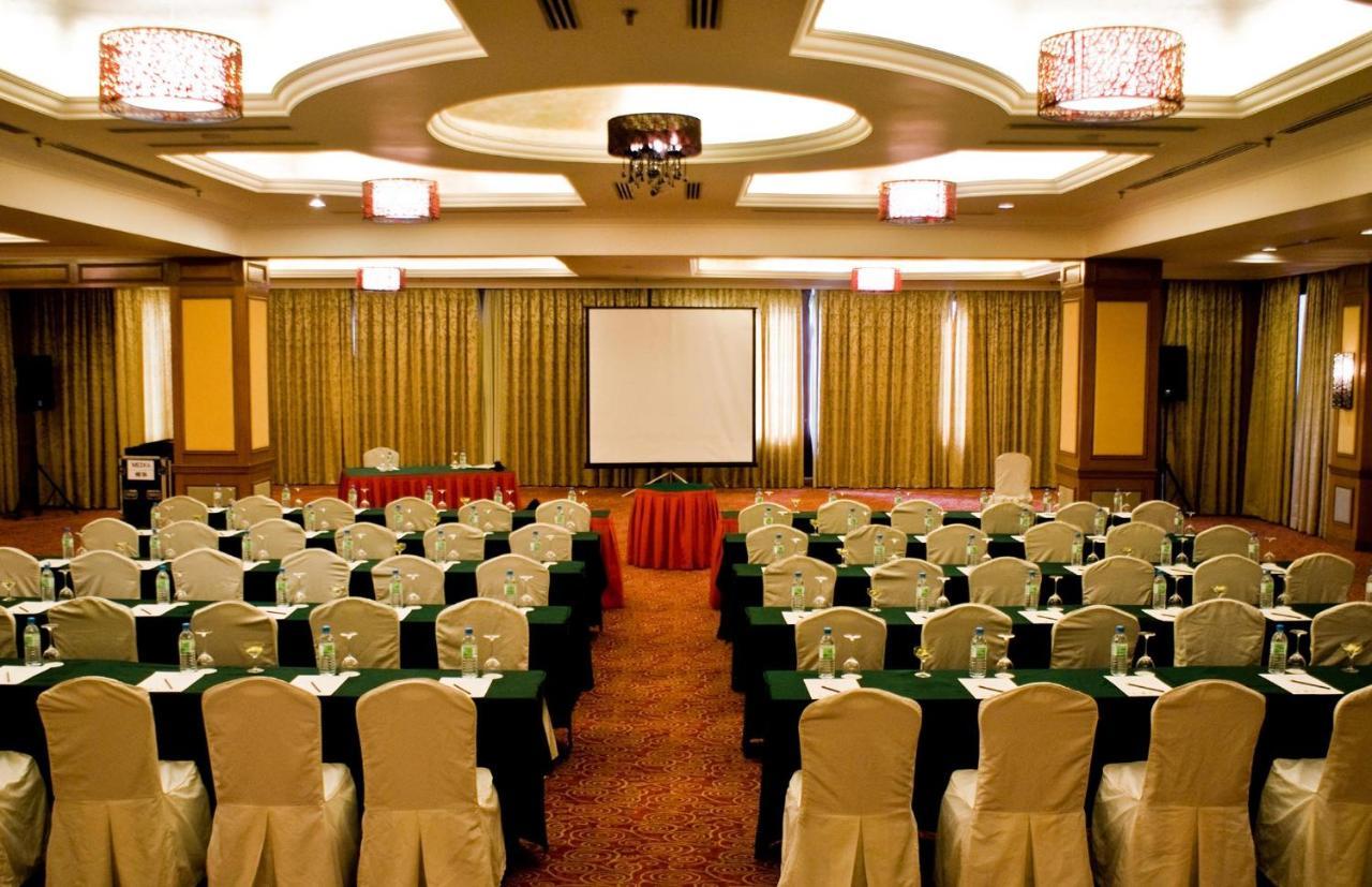 Mines Beach Resort Hotel Seri Kembangan Eksteriør bilde
